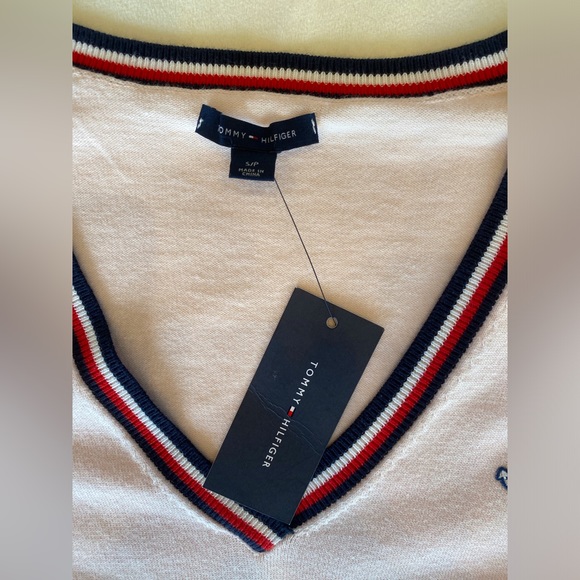 NWT Tommy Hilfiger Powder Pink V Neck Nautical Sweater - Picture 4 of 4